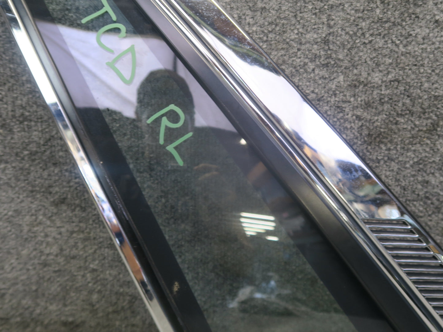 84-86 Toyota Cressida MX73 Sedan Rear Left Quarter Window Glass w Molding OEM