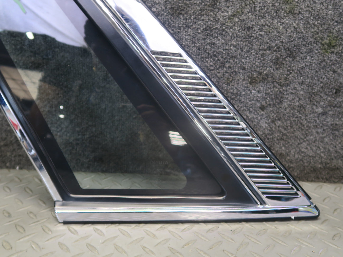 84-86 Toyota Cressida MX73 Sedan Rear Left Quarter Window Glass w Molding OEM