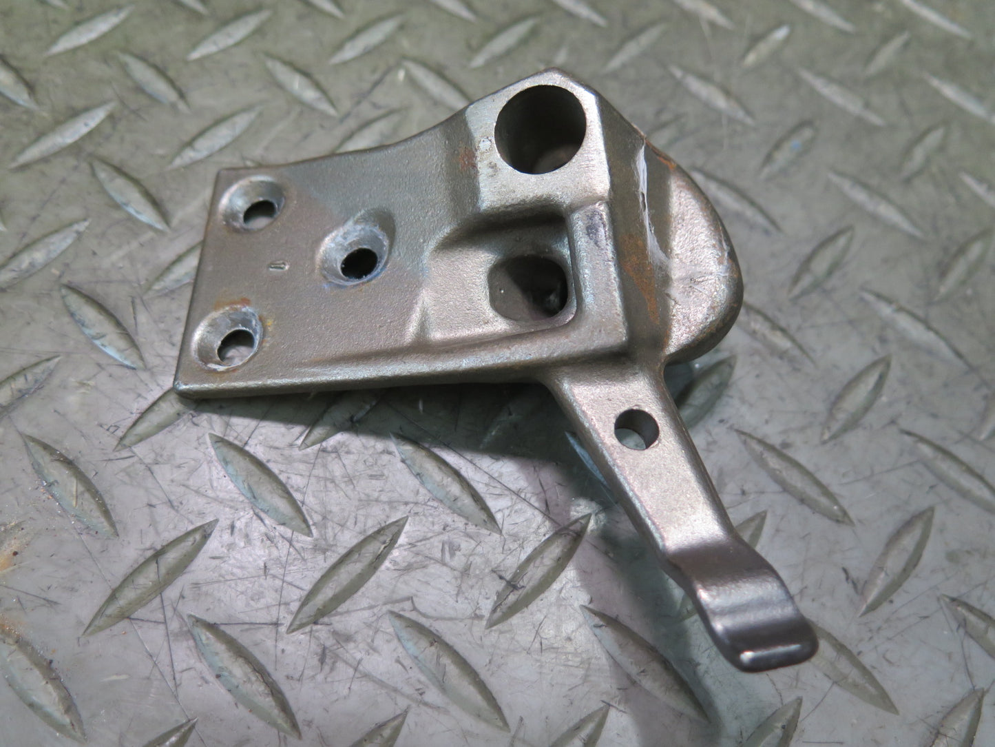96-02 BMW E36/7 Z3 Roadster Set of 2 Left & Right TOP Roof Base Plate OEM