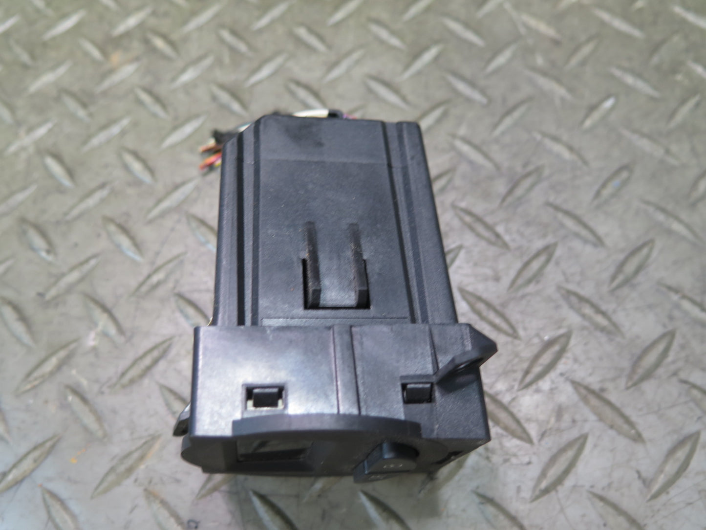 00-02 BMW E36/7 Z3 Onboard Computer Digital Clock Unit 8383661 OEM