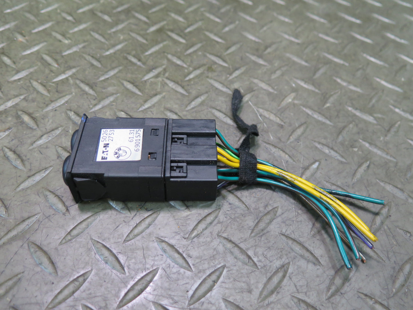 00-02 BMW E36/7 Z3 A/C Air Condition Recirculation Button Switch 6901575 OEM