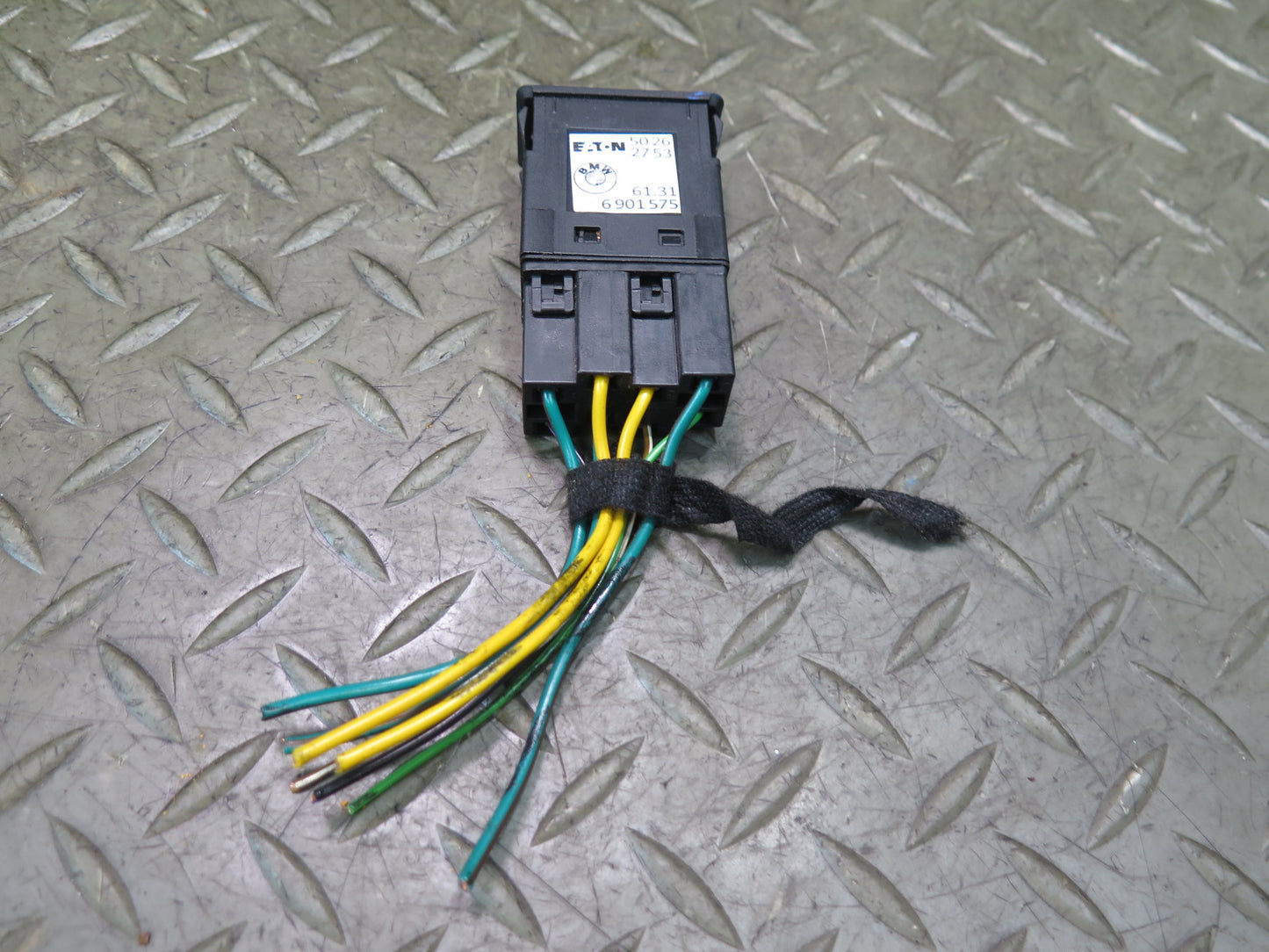 00-02 BMW E36/7 Z3 A/C Air Condition Recirculation Button Switch 6901575 OEM