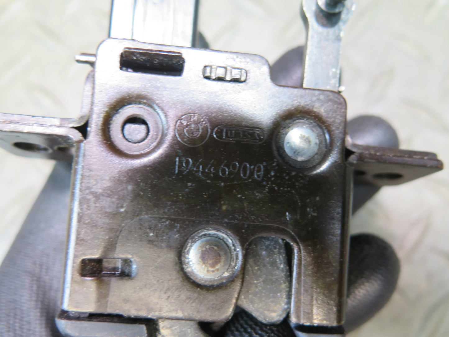 96-02 BMW E36/7 Z3 Roadster Rear Trunk Lid Lock Latch Actuator 1944690 OEM