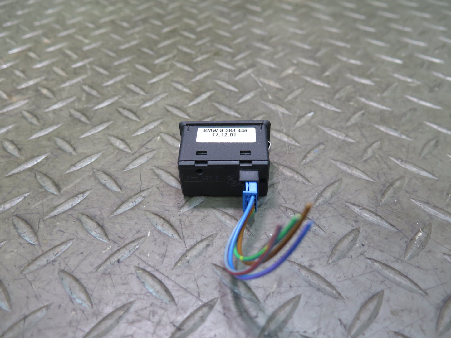 00-02 BMW E36/7 Z3 DSC Dynamic Stability Control Button Switch 8383446 OEM