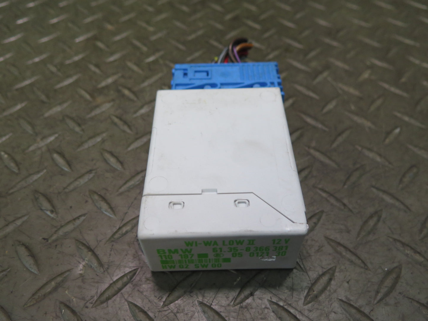 96-02 BMW E36/7 Z3 Windshield Wiper Relay Control Module 8366381 OEM