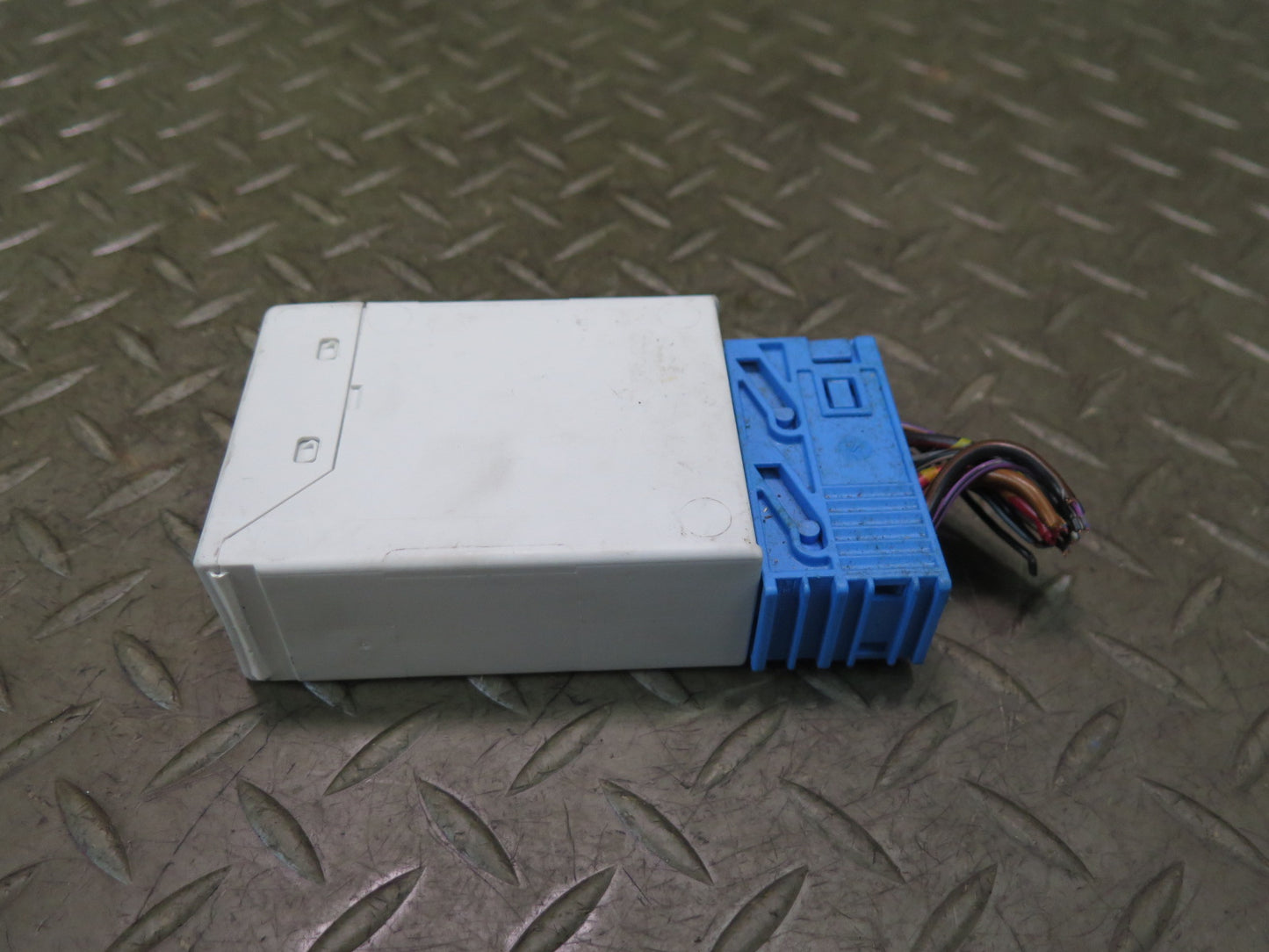 96-02 BMW E36/7 Z3 Windshield Wiper Relay Control Module 8366381 OEM