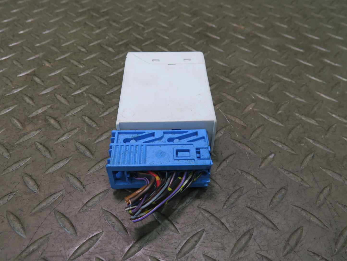 96-02 BMW E36/7 Z3 Windshield Wiper Relay Control Module 8366381 OEM
