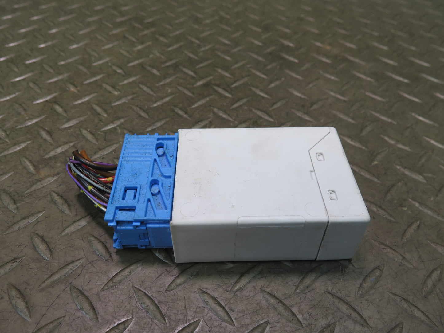 96-02 BMW E36/7 Z3 Windshield Wiper Relay Control Module 8366381 OEM