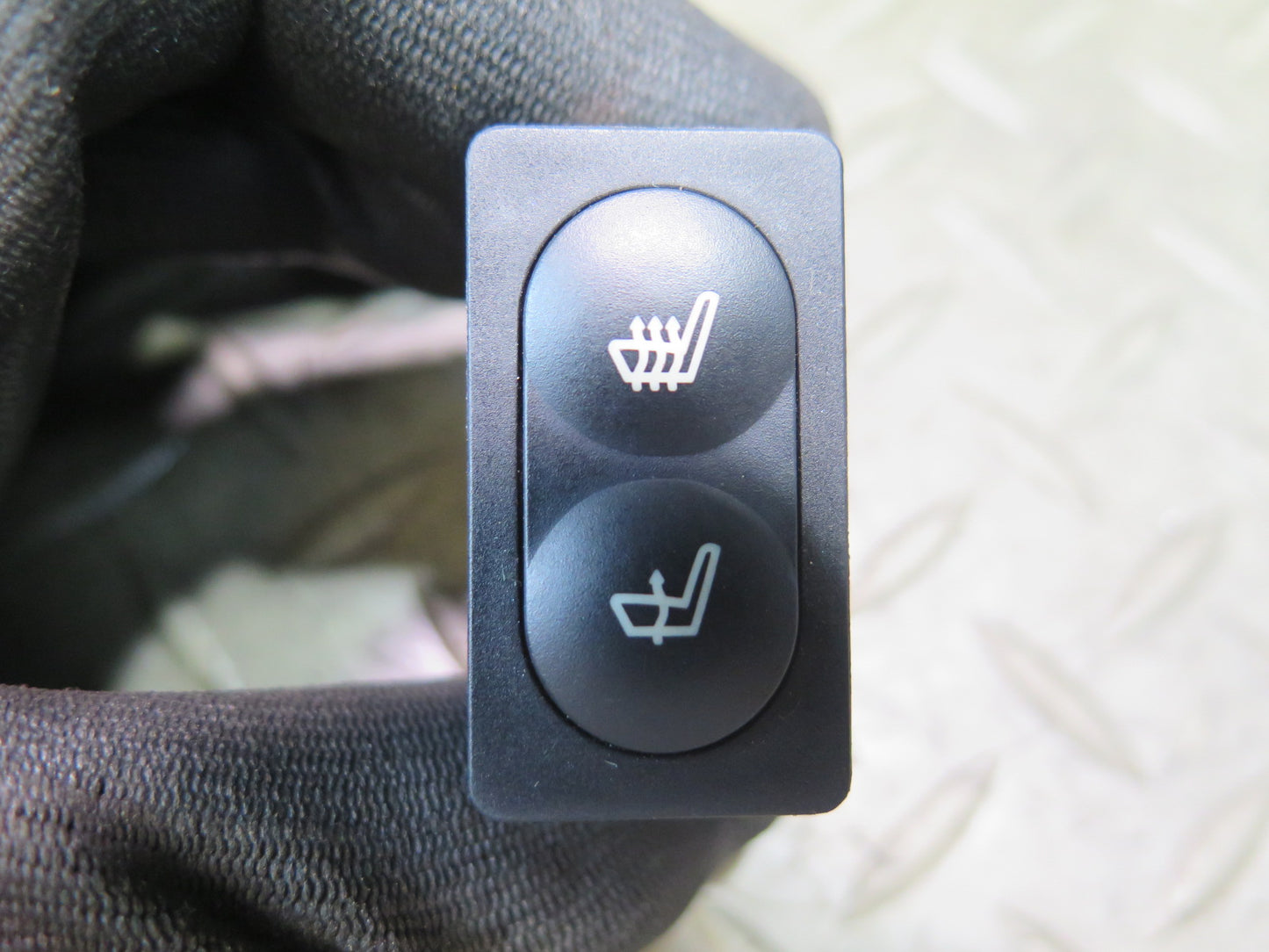96-02 BMW E36/7 Z3 Heated Seat Heater Control Button Switch 2491477 OEM