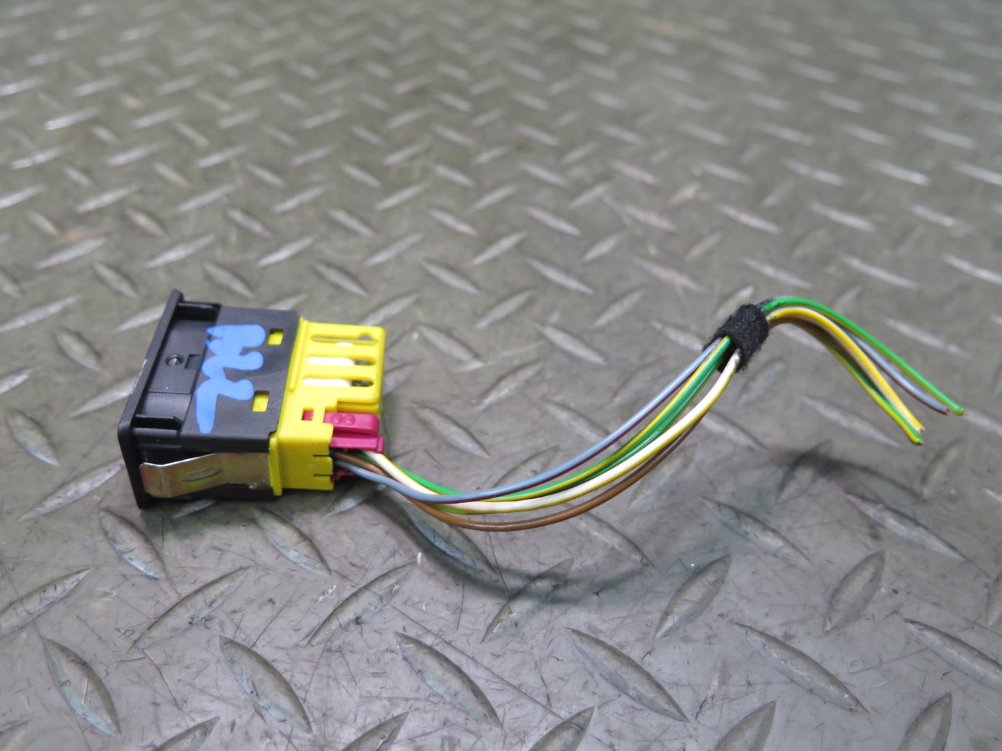 96-02 BMW E36/7 Z3 Heated Seat Heater Control Button Switch 2491477 OEM