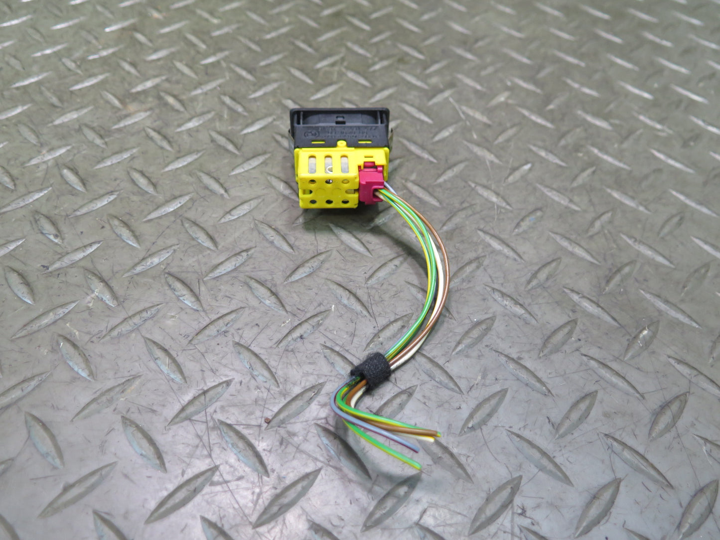 96-02 BMW E36/7 Z3 Heated Seat Heater Control Button Switch 2491477 OEM