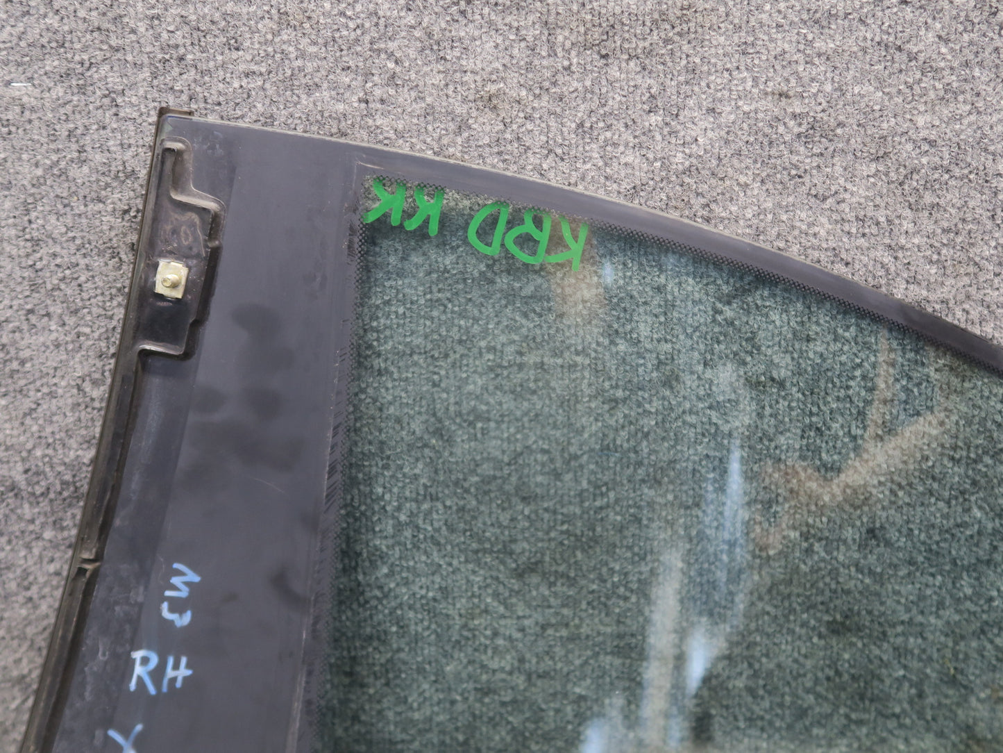 2001-2006 BMW E46 M3 Coupe Rear Right Quarter Glass Window w Weatherstrip Seal