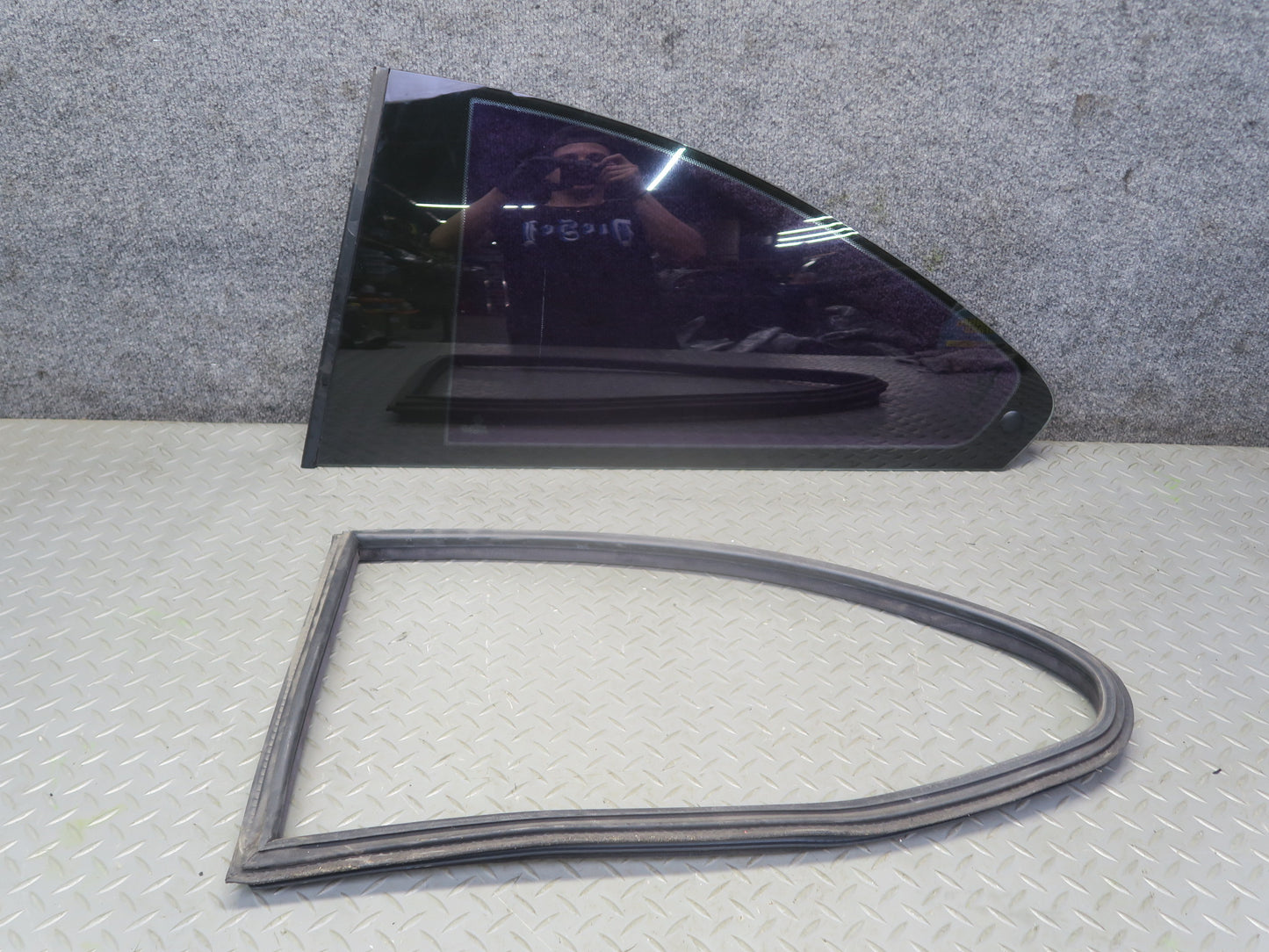 2001-2006 BMW E46 M3 Coupe Rear Left Quarter Glass Window w Weatherstrip Seal
