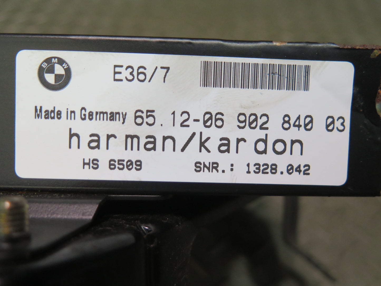 99-02 BMW E36/7 Z3 Roadster Harman Kardon Radio Audio Amplifier AMP 6902840 OEM