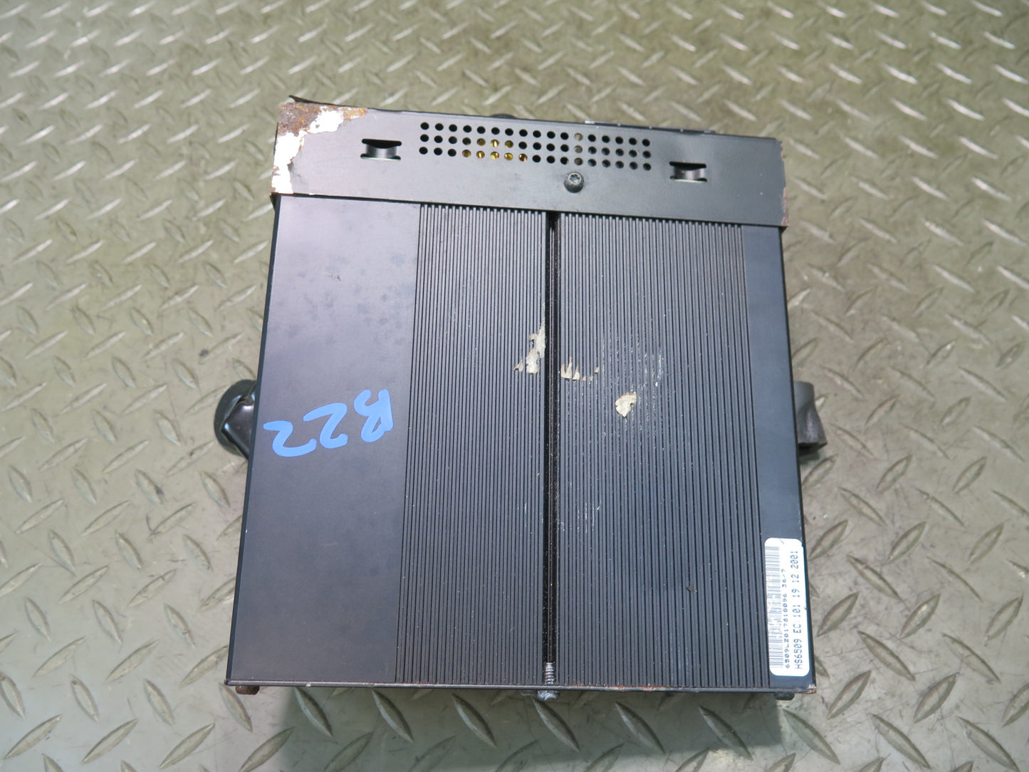 99-02 BMW E36/7 Z3 Roadster Harman Kardon Radio Audio Amplifier AMP 6902840 OEM