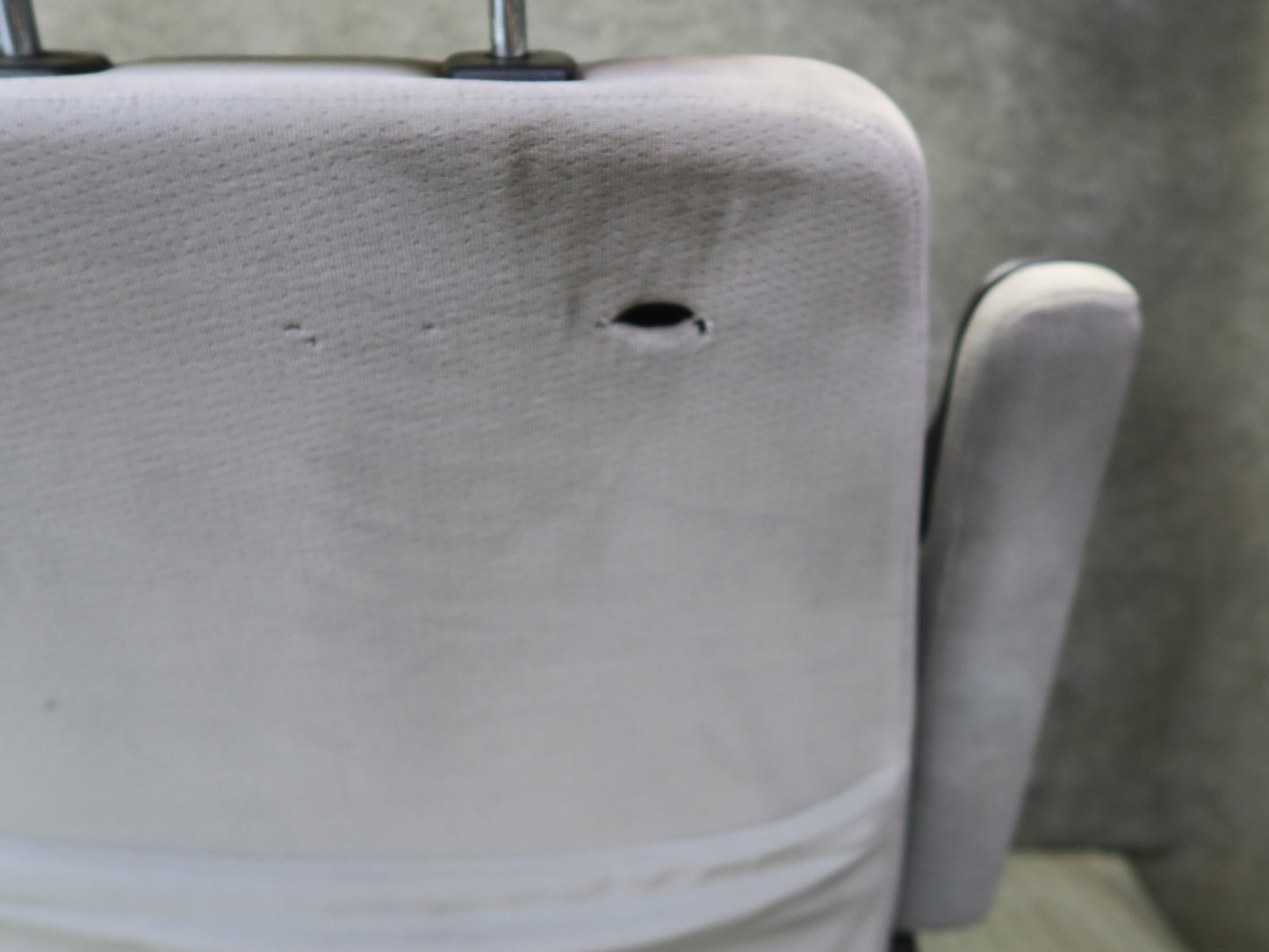 99-00 VW Eurovan T4 Set of 2 Front Left & Right Cloth Seat w Armrest Gray OEM