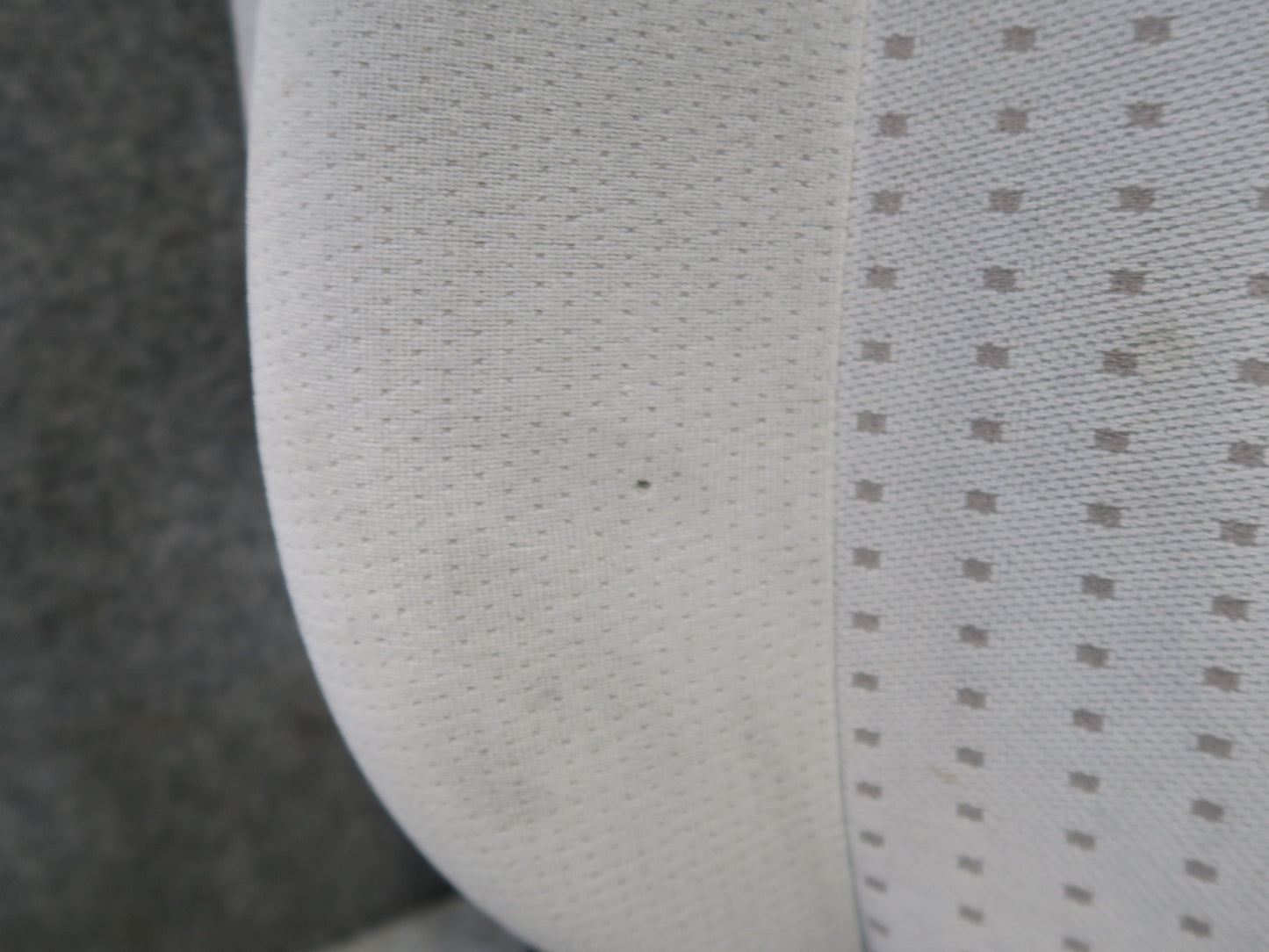 99-00 VW Eurovan T4 Set of 2 Front Left & Right Cloth Seat w Armrest Gray OEM