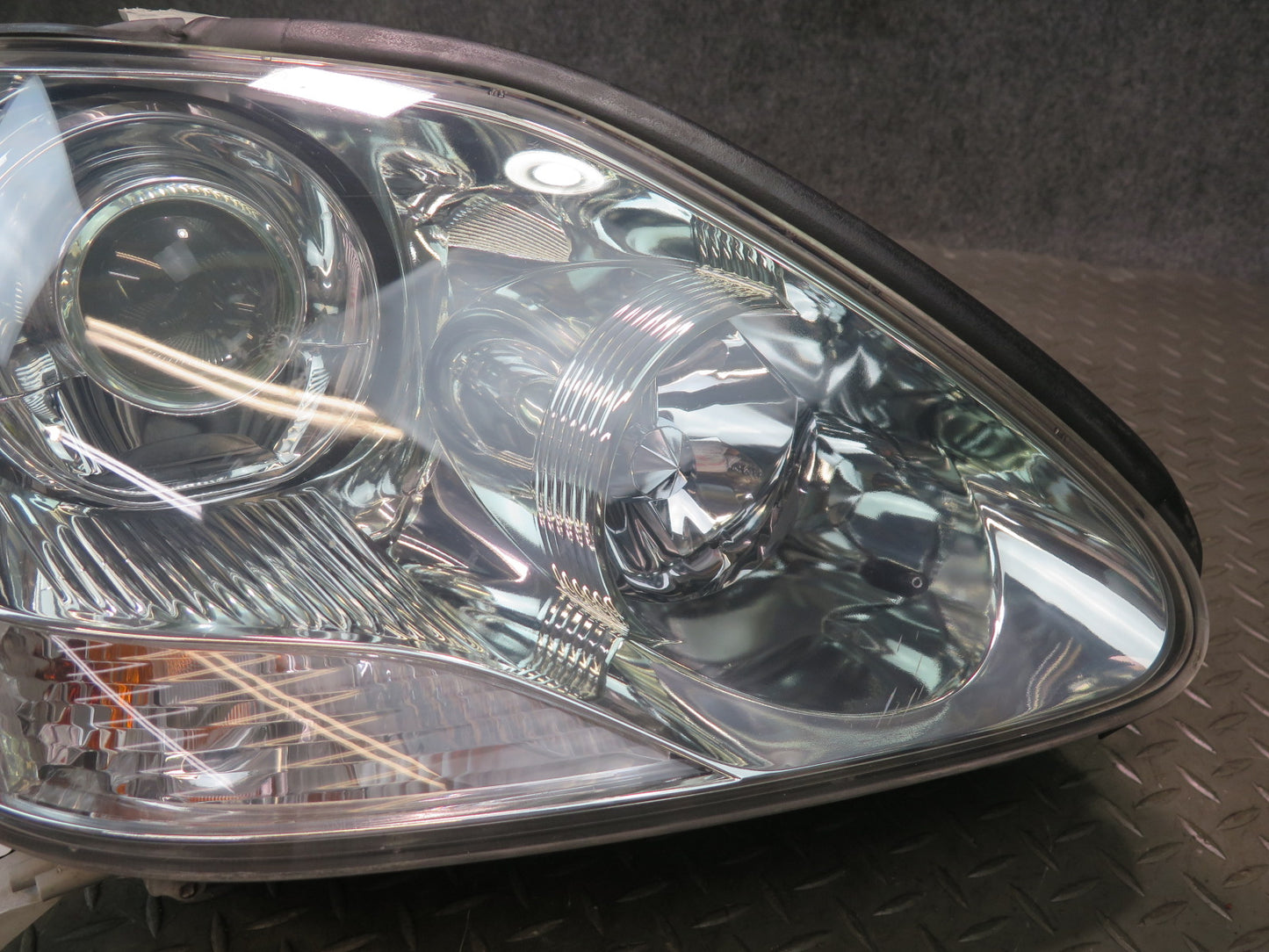04-06 Lexus UCF30L LS430 Front Right AFS Xenon HID Headlight Lamp OEM