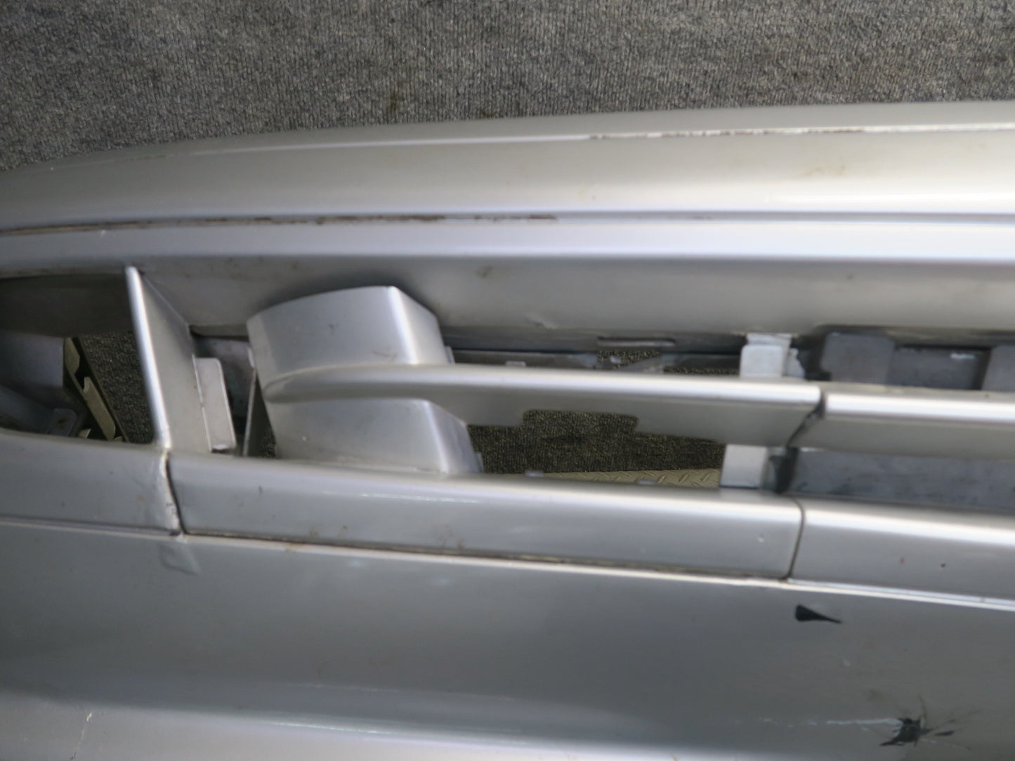 96-02 Mercedes R129 Sl-class Front Bumper Cover Brilliant Silver Defected