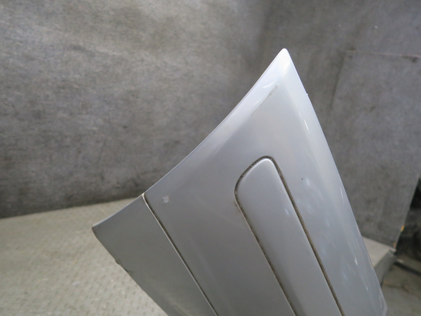 96-02 Mercedes R129 Sl-class Front Bumper Cover Brilliant Silver Defected
