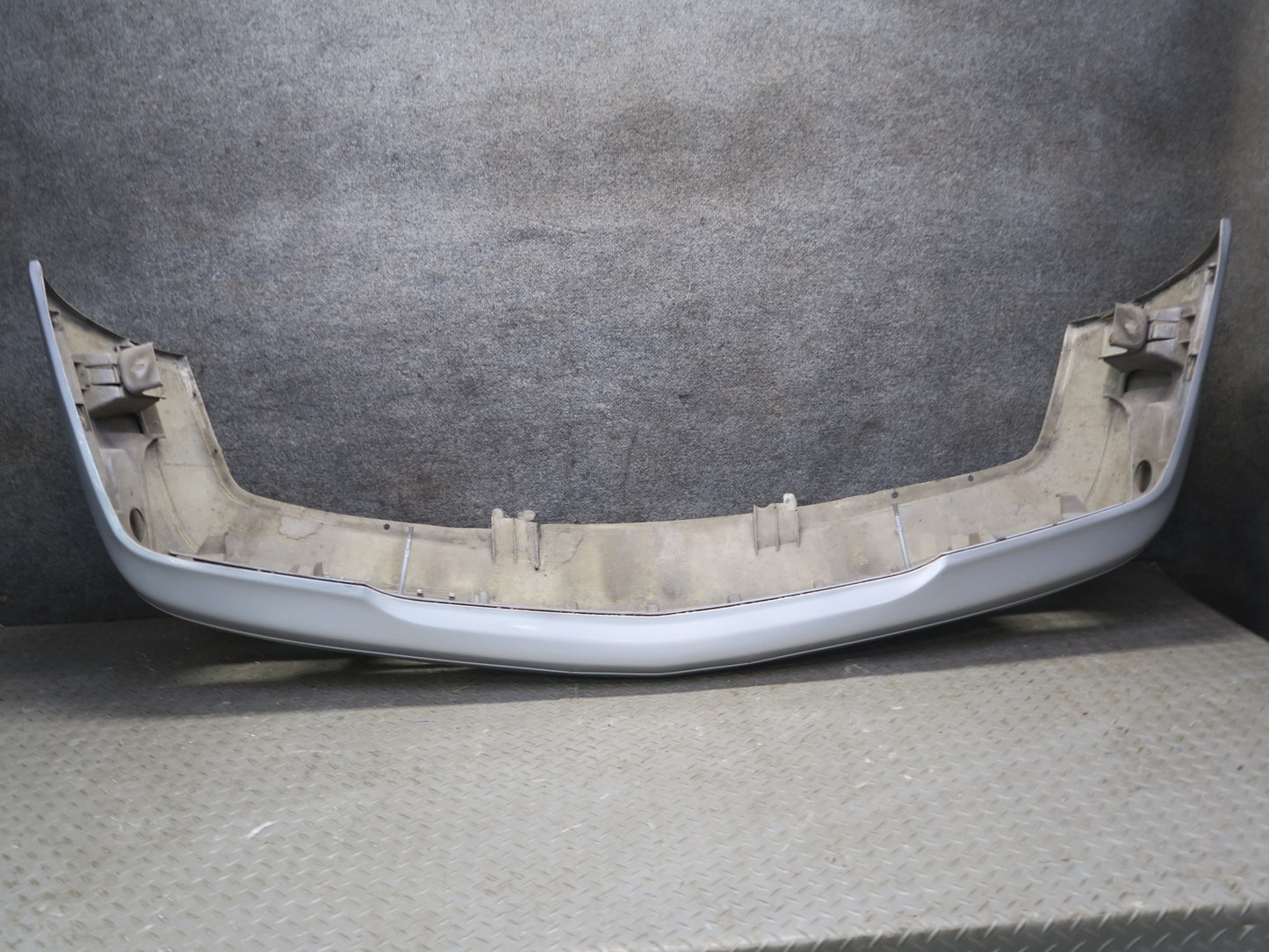96-02 Mercedes R129 Sl-class Front Bumper Cover Brilliant Silver Defected