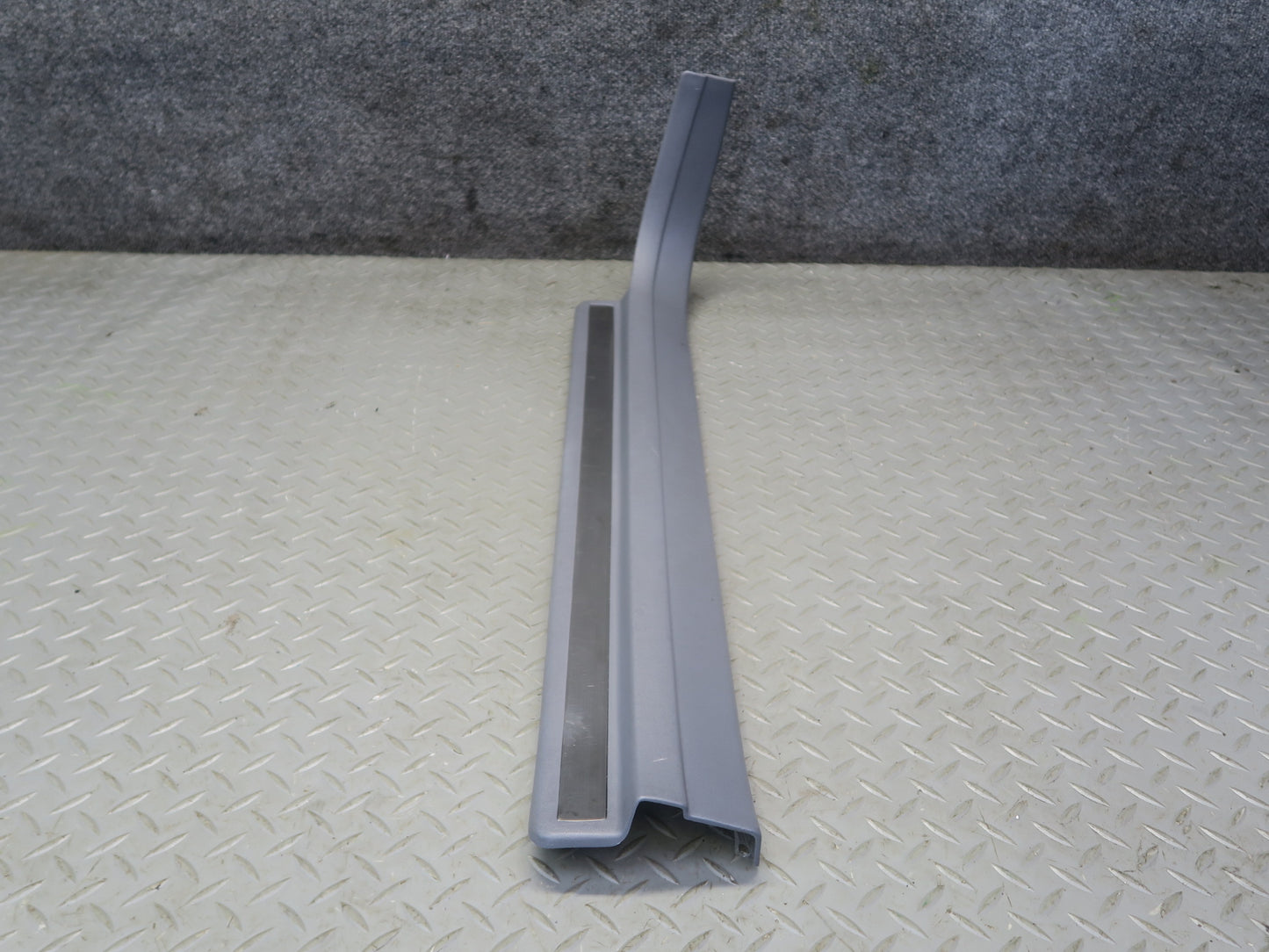 95-97 Toyota Celsior LS400 UCF20 Front Door Scuff Sill Plate Trim Panel Set OEM