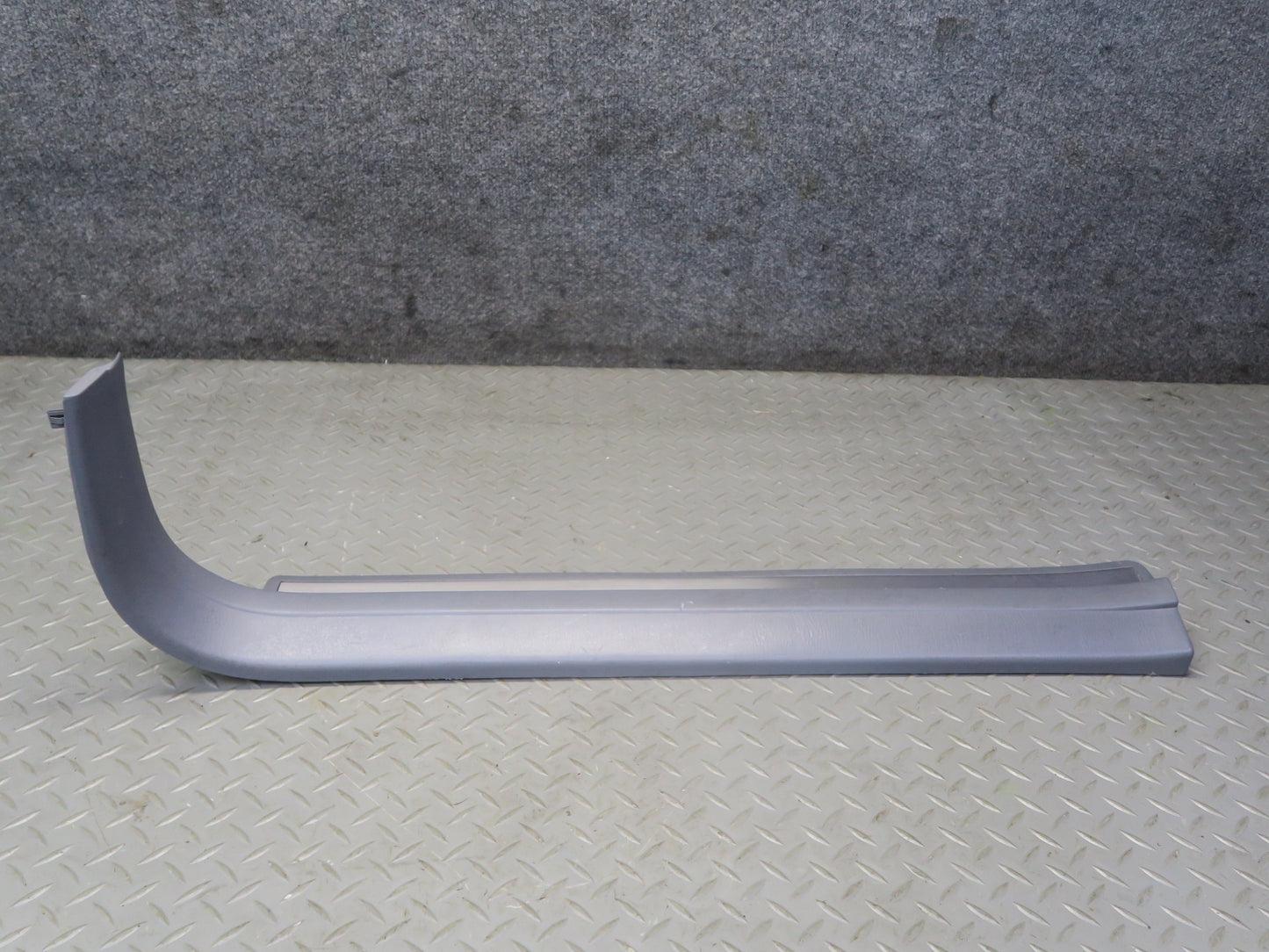 95-97 Toyota Celsior LS400 UCF20 Front Door Scuff Sill Plate Trim Panel Set OEM