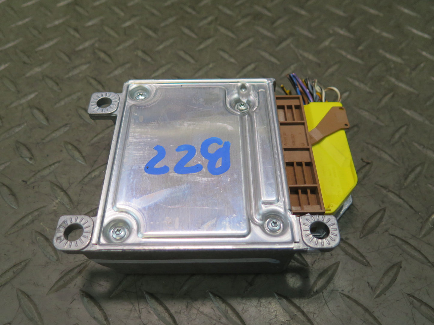 2002 BMW E36 Z3 SRS AIRBAG CONTROL MODULE UNIT 65776910677 OEM