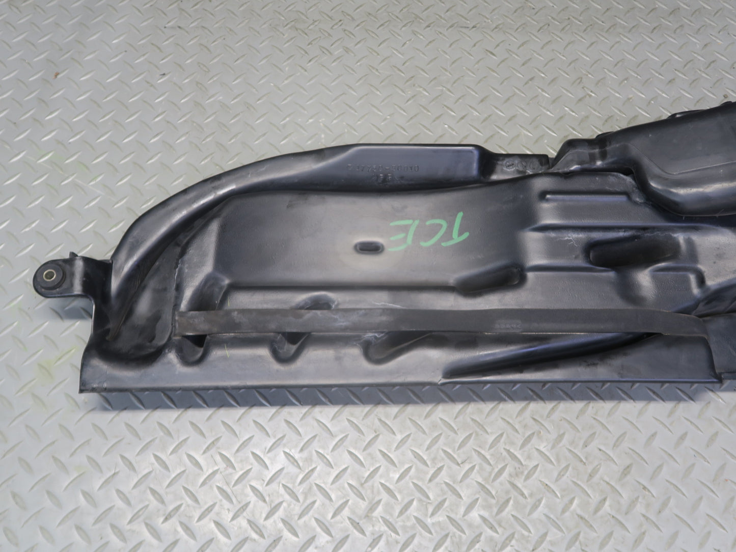 95-97 Toyota Celsior Lexus LS400 UCF20 Air Intake Inlet Duct 17750-50010 OEM