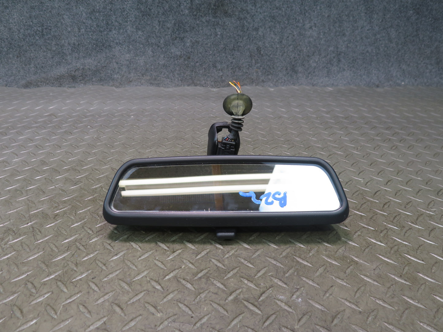 01-02 BMW E36/7 Z3 Manual Dimming Interior Rear View Mirror 8213057 OEM