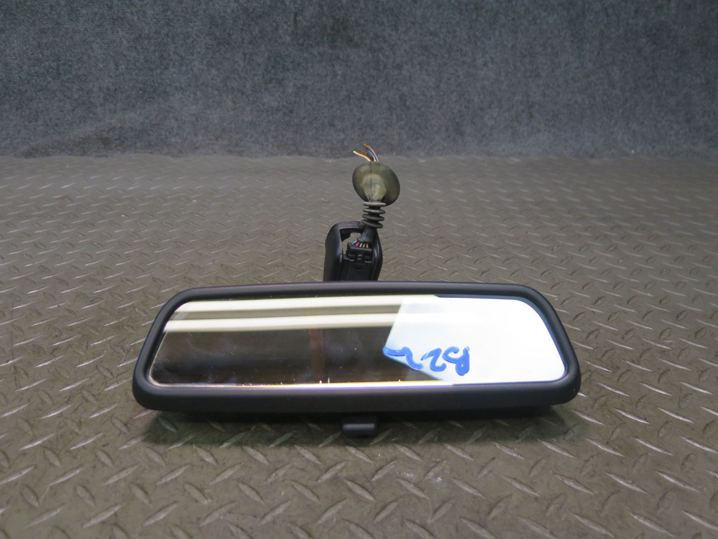 01-02 BMW E36/7 Z3 Manual Dimming Interior Rear View Mirror 8213057 OEM