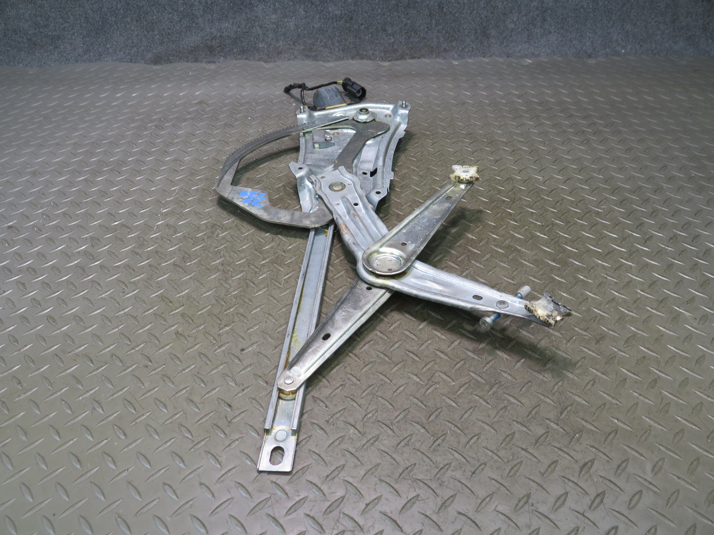 96-02 BMW E36/7 Z3 Roadster Right Passenger Door Window Regulator w Motor OEM