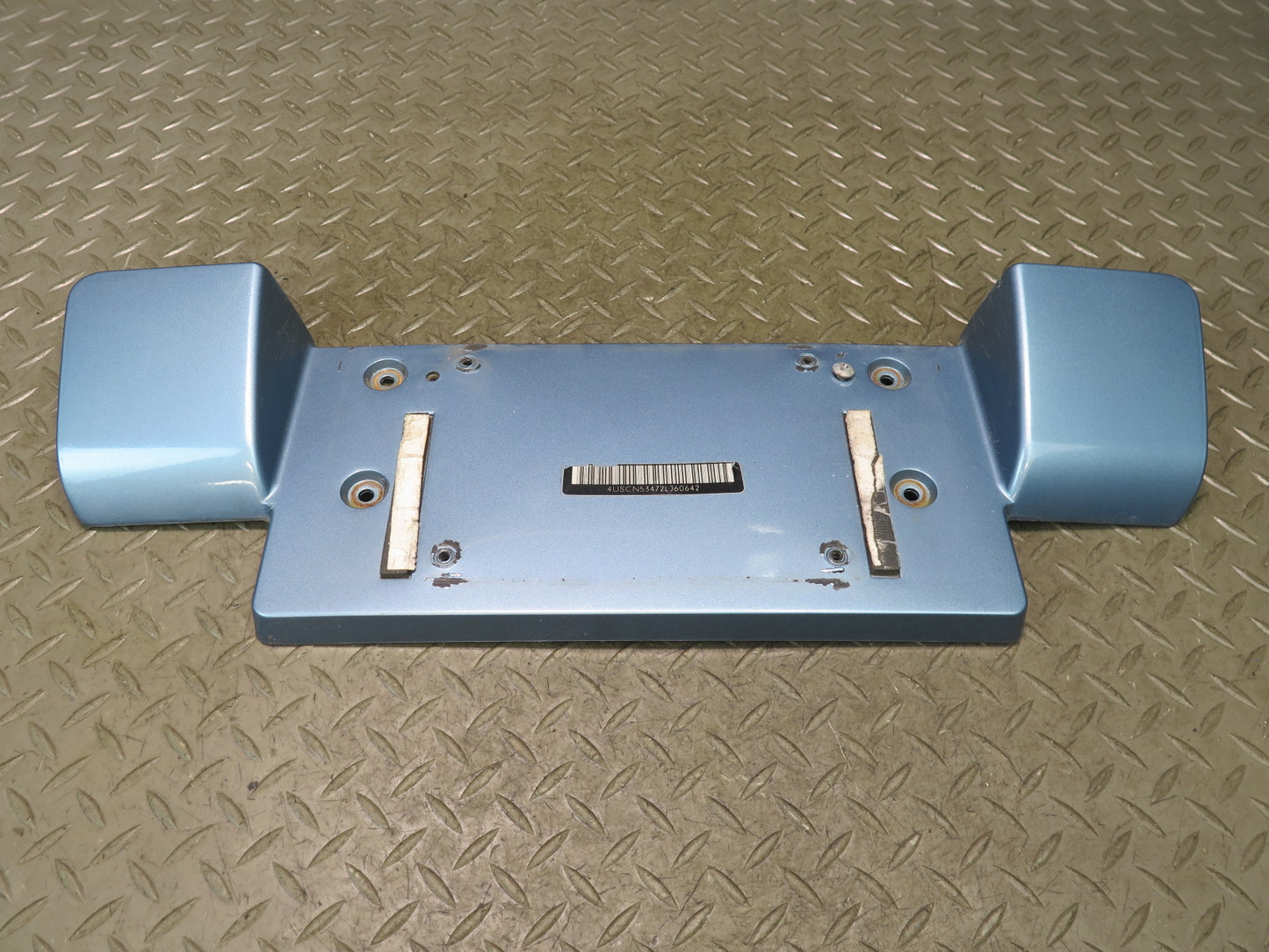 00-02 BMW E36/7 Z3 Roadster Rear License Plate Panel Mount Bracket 8410753 OEM
