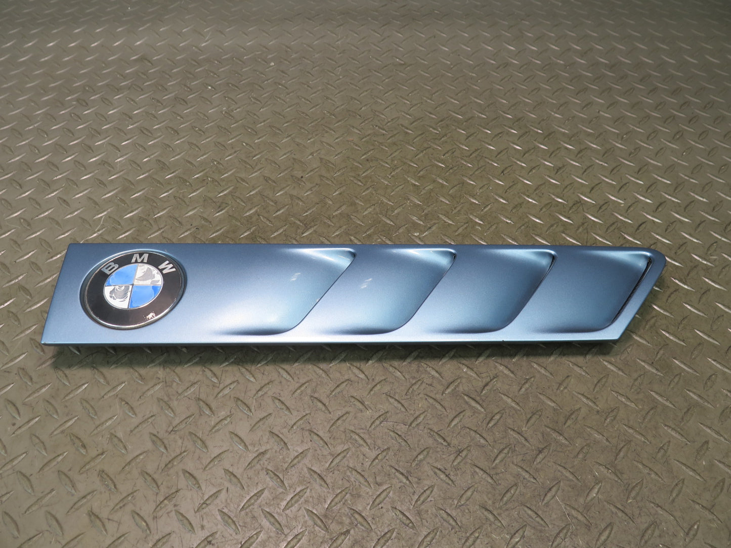 96-02 BMW E36/7 Z3 Set of 2 Front Right & Left Fender Vent Trim Cover Blue OEM