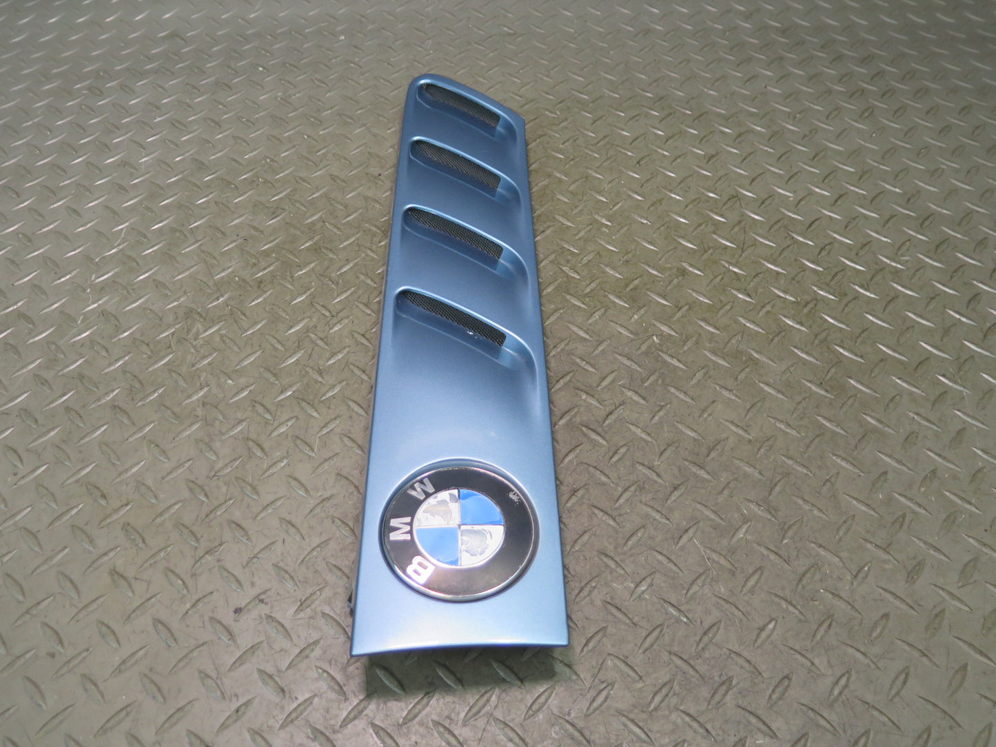 96-02 BMW E36/7 Z3 Set of 2 Front Right & Left Fender Vent Trim Cover Blue OEM