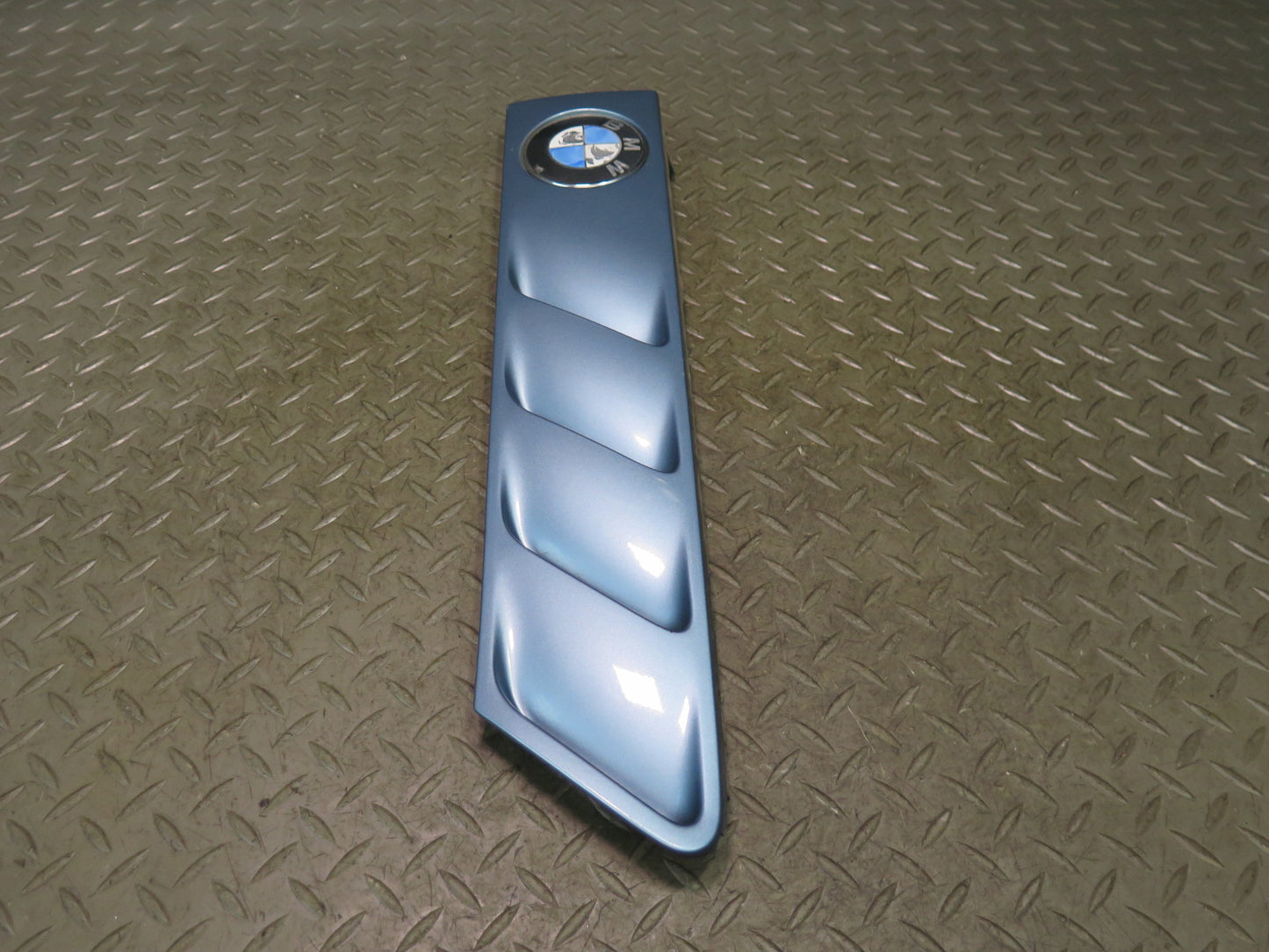 96-02 BMW E36/7 Z3 Set of 2 Front Right & Left Fender Vent Trim Cover Blue OEM