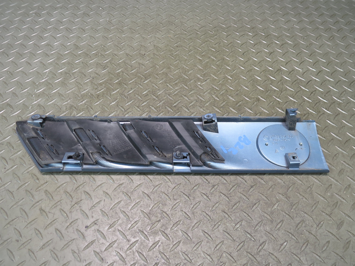 96-02 BMW E36/7 Z3 Set of 2 Front Right & Left Fender Vent Trim Cover Blue OEM