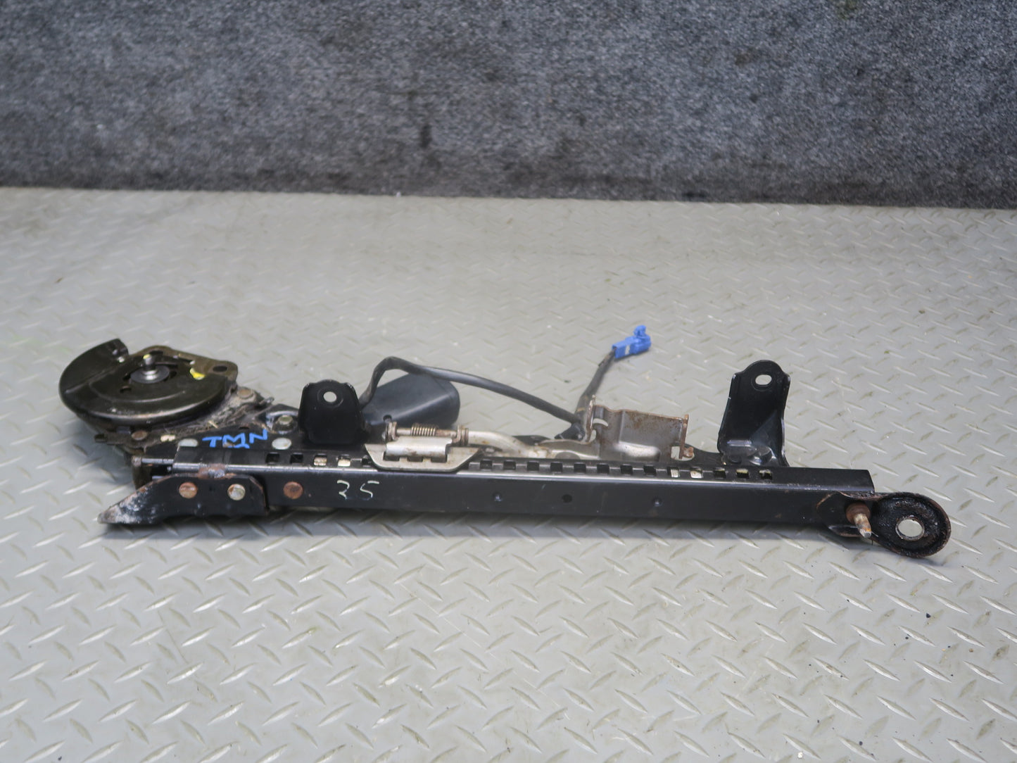 00-02 Toyota MR2 Spyder ZZW30L Front Right Seat Lower Track Rails OEM