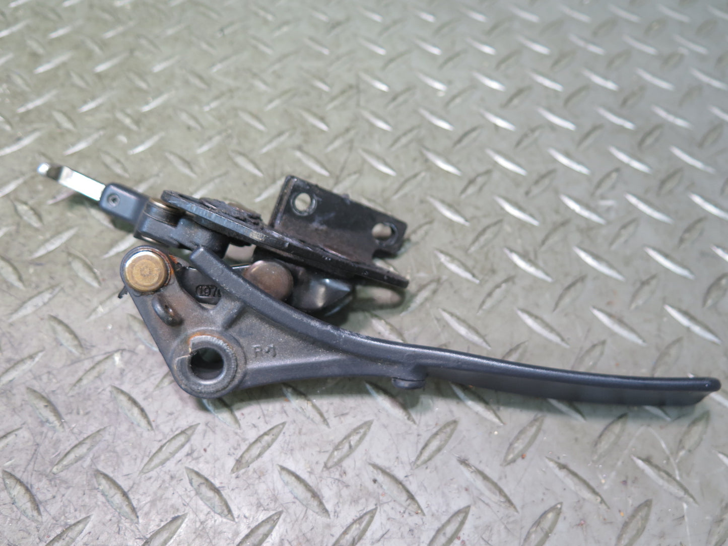 96-02 BMW E36/7 Z3 Roadster Left & Right TOP Roof Lock Latch w Spring Set OEM