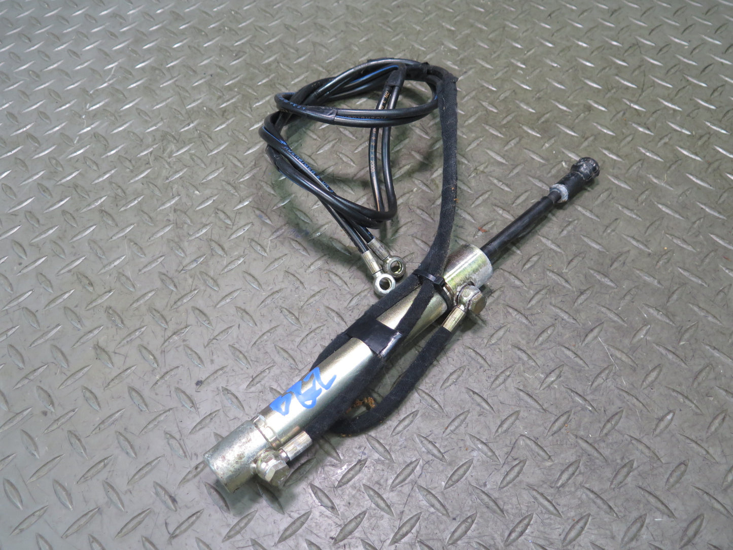 96-02 BMW E36/7 Z3 Roadster TOP Roof Hydraulic Cylinder w Lines OEM
