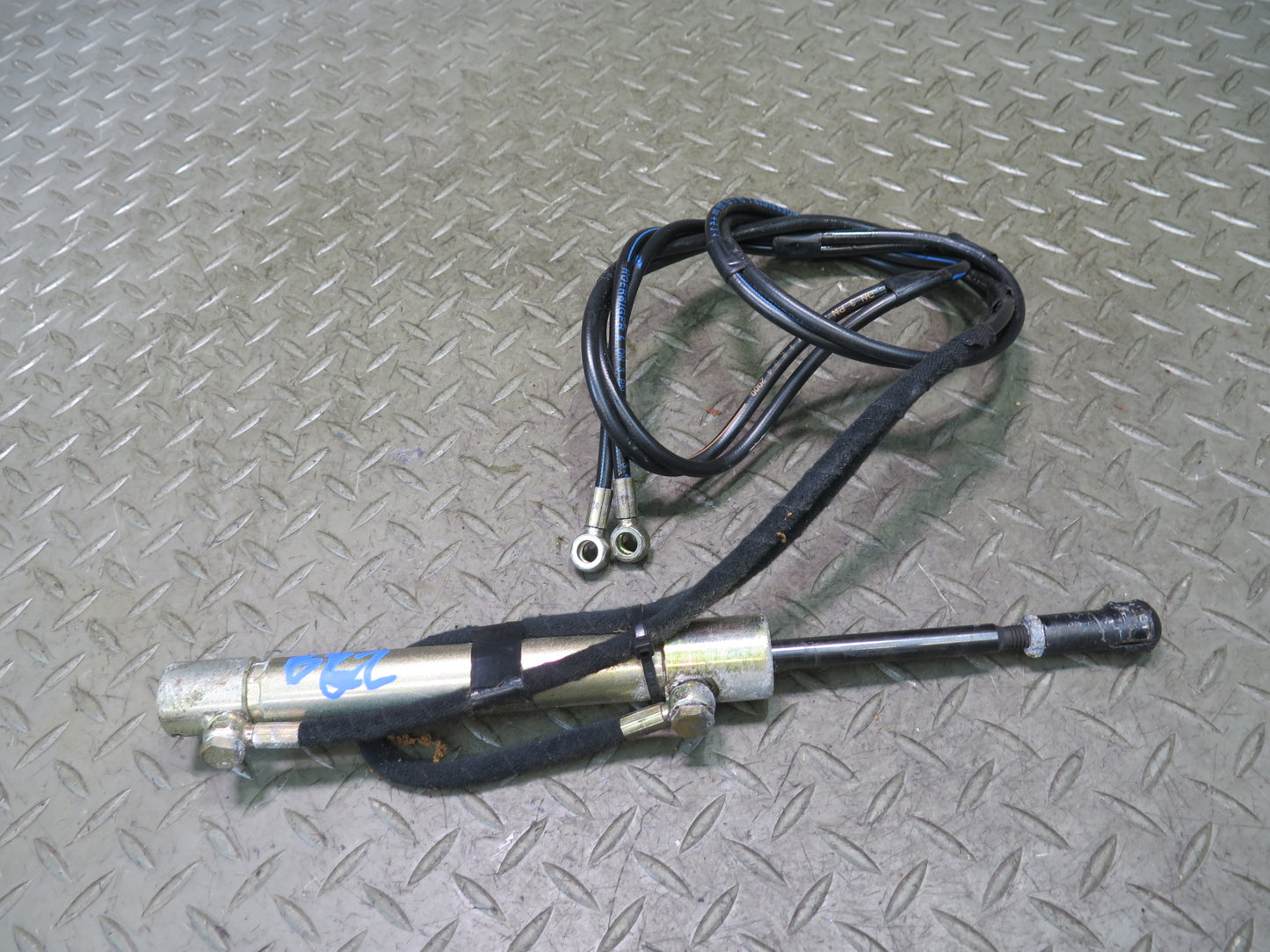 96-02 BMW E36/7 Z3 Roadster TOP Roof Hydraulic Cylinder w Lines OEM