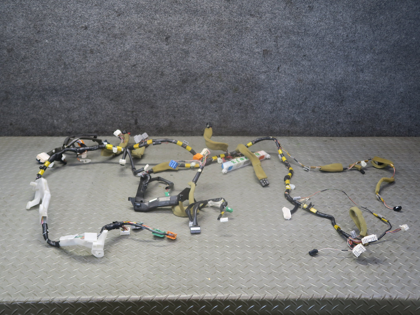 1995 Toyota Celsior UCF20 RHD Dash Dashboard Instrument Wire Wiring Harness OEM