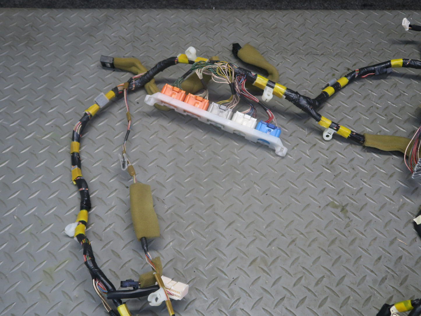 1995 Toyota Celsior UCF20 RHD Dash Dashboard Instrument Wire Wiring Harness OEM