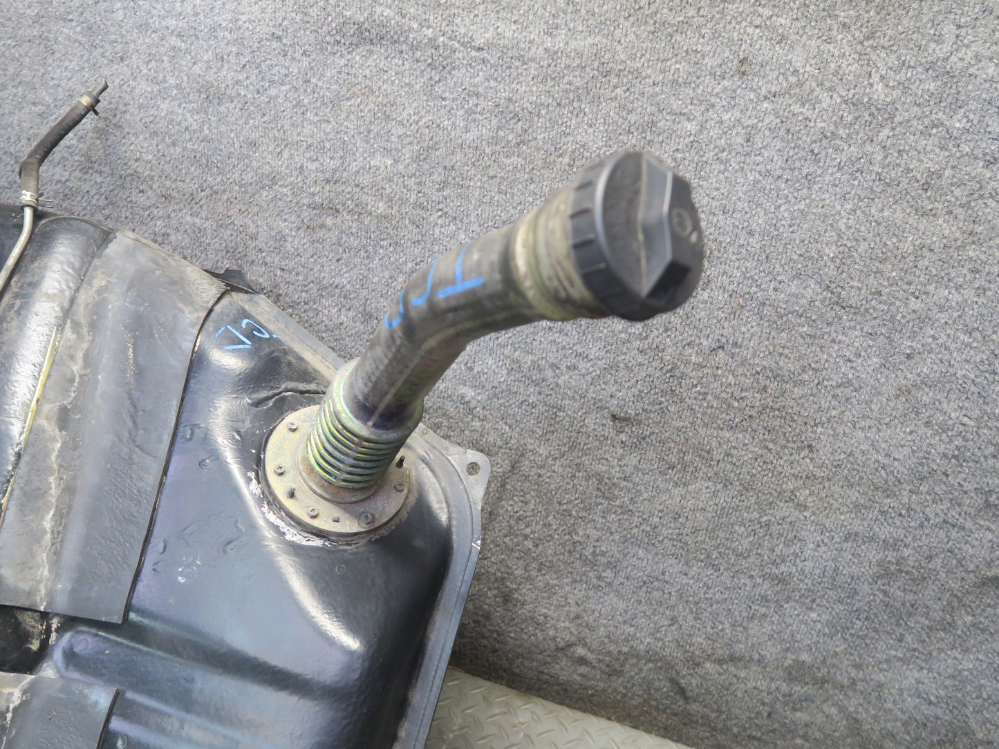 84-88 Toyota Cressida MX73 Sedan Fuel Tank Unit w Filler Neck 45K Miles OEM