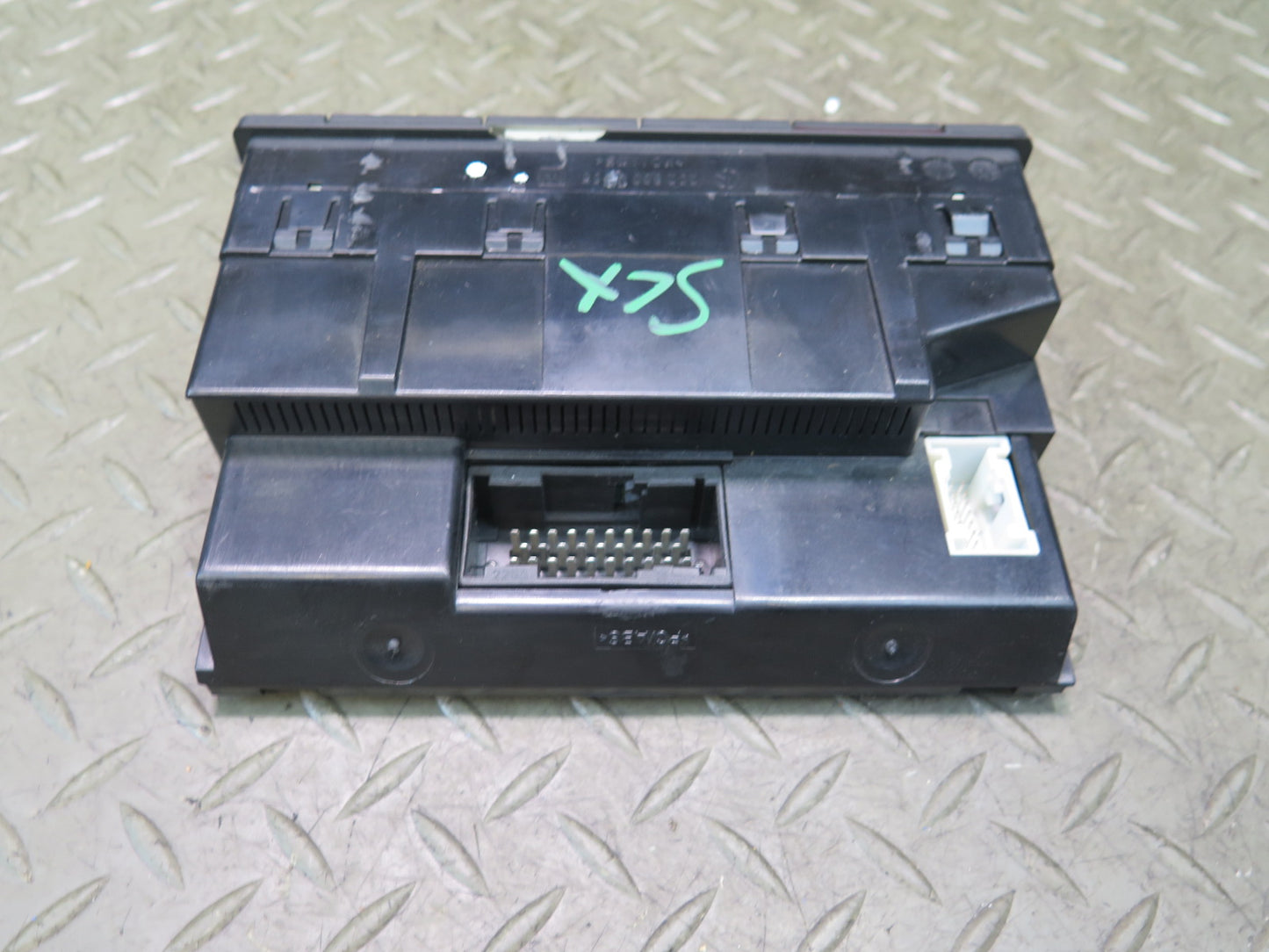 96-02 Mercedes R129 Sl-class A/C Heater Climate Control Switch 2028301385 OEM