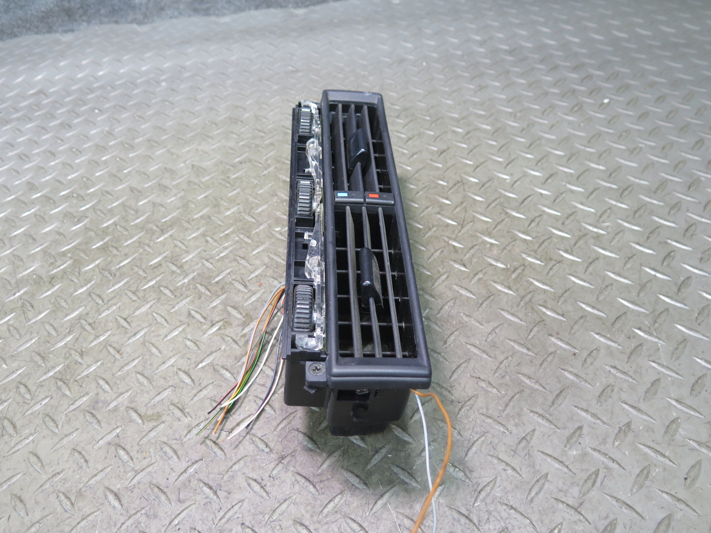 94-02 Mercedes R129 Sl-class Dash Center A/C Air Vent Grille 1298300654 OEM