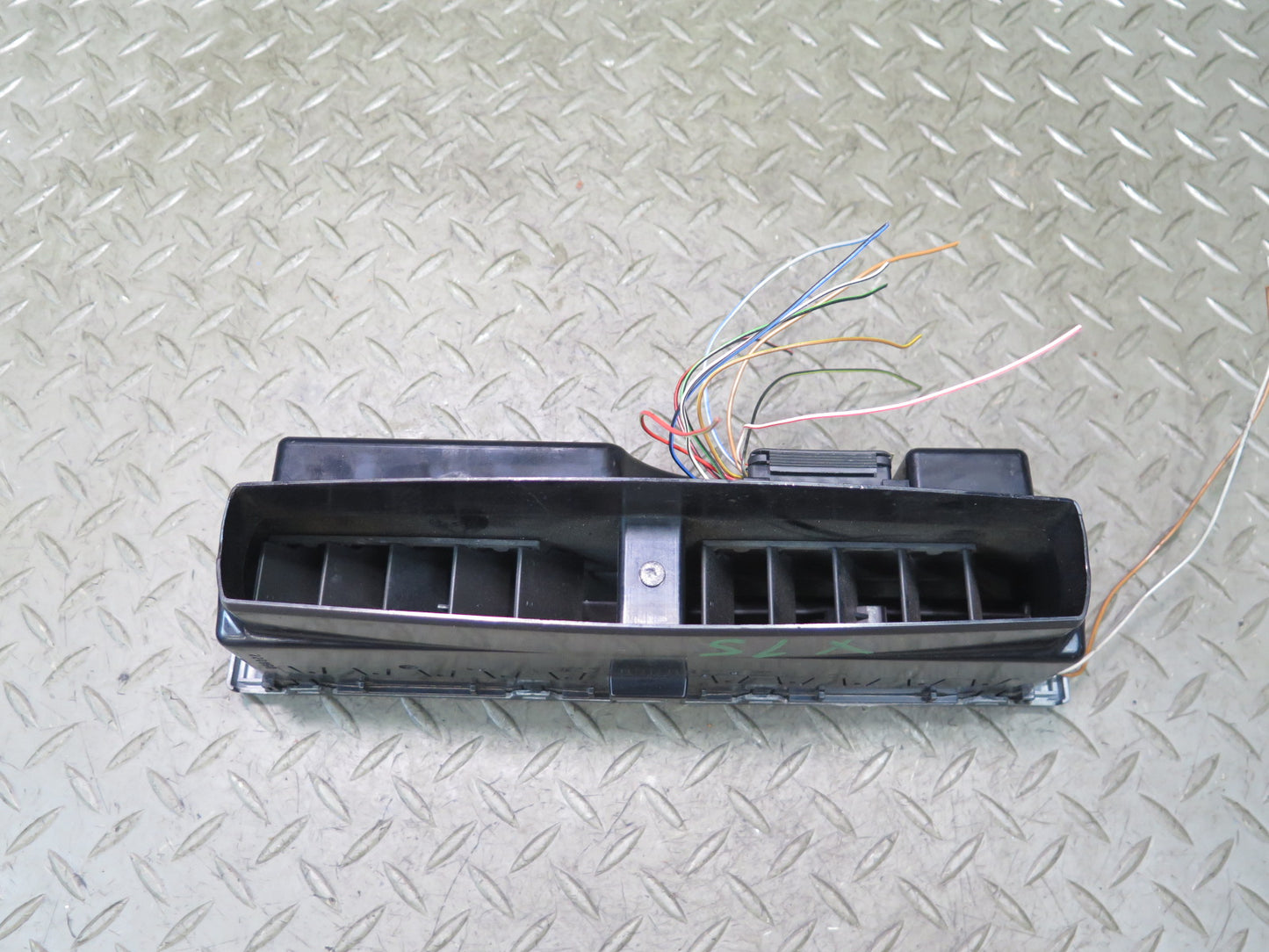 94-02 Mercedes R129 Sl-class Dash Center A/C Air Vent Grille 1298300654 OEM