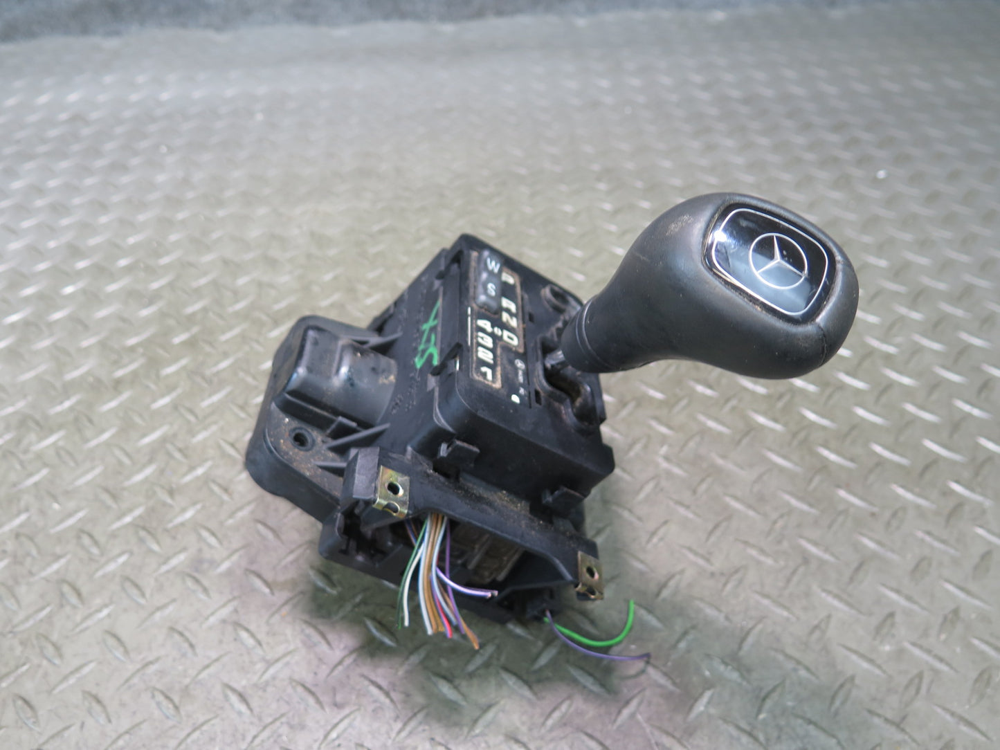 94-98 Mercedes R129 Sl-class A/T Automatic Transmission Shifter 2022670537 OEM