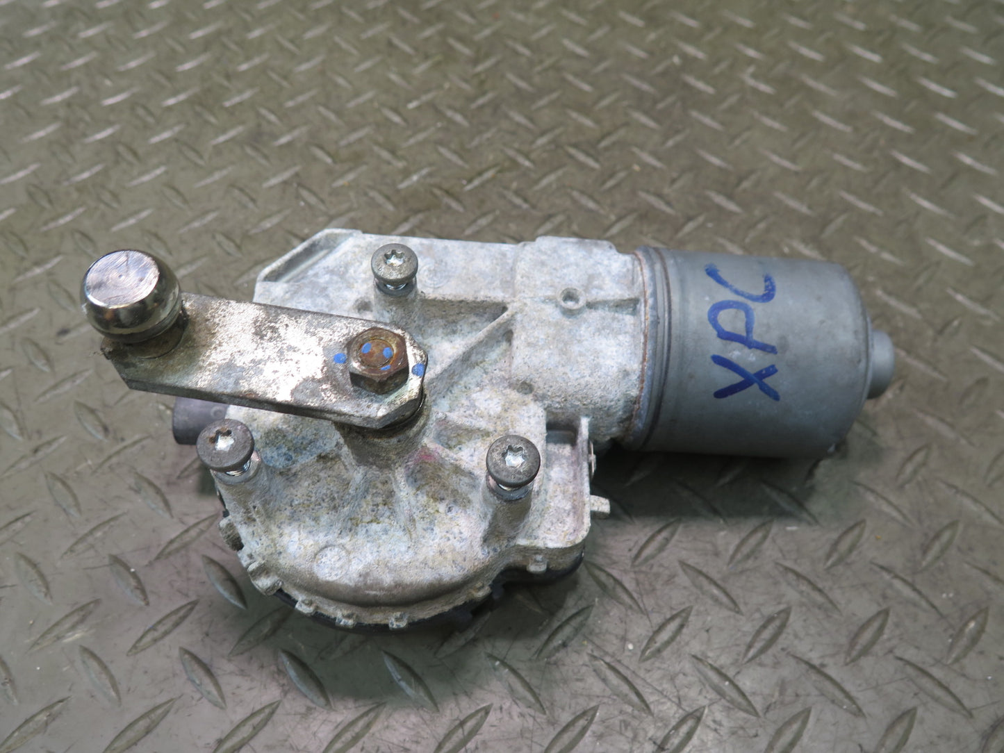 2003-2010 Porsche Cayenne 957 Windshield Wiper Motor 7L0955119M