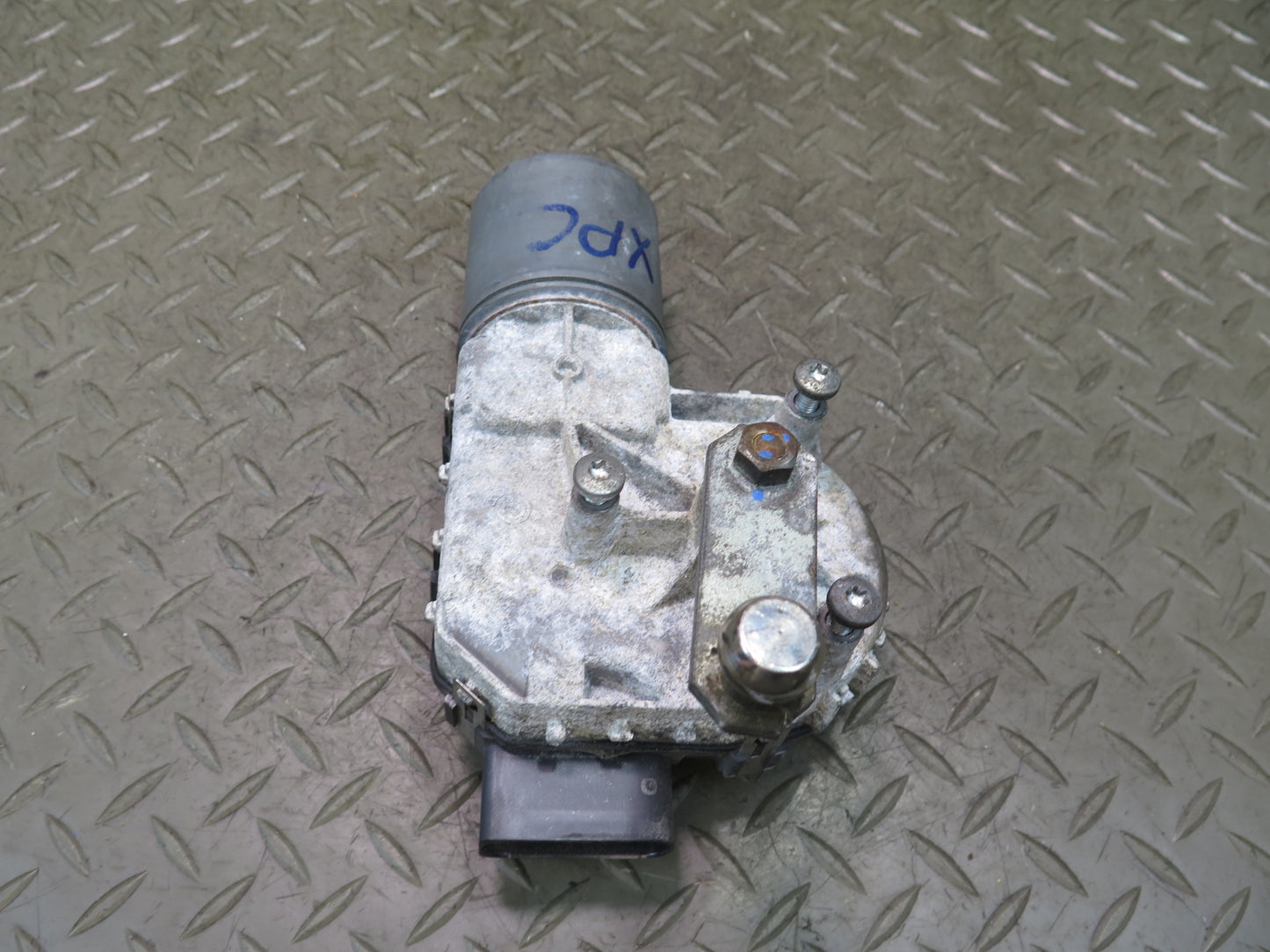2003-2010 Porsche Cayenne 957 Windshield Wiper Motor 7L0955119M